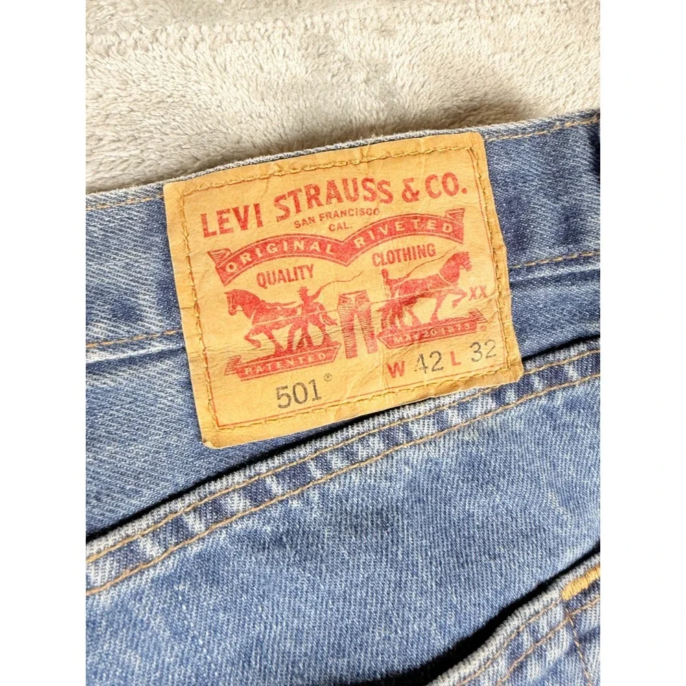 Vtg Levi's 501 Jeans 42x32 Button Fly Light Wash Y2K Straight Denim